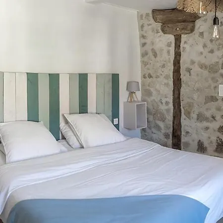 La Cour Souveraine - Omaha Gasthof