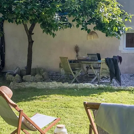 De Charme La Cour Souveraine * Mosles