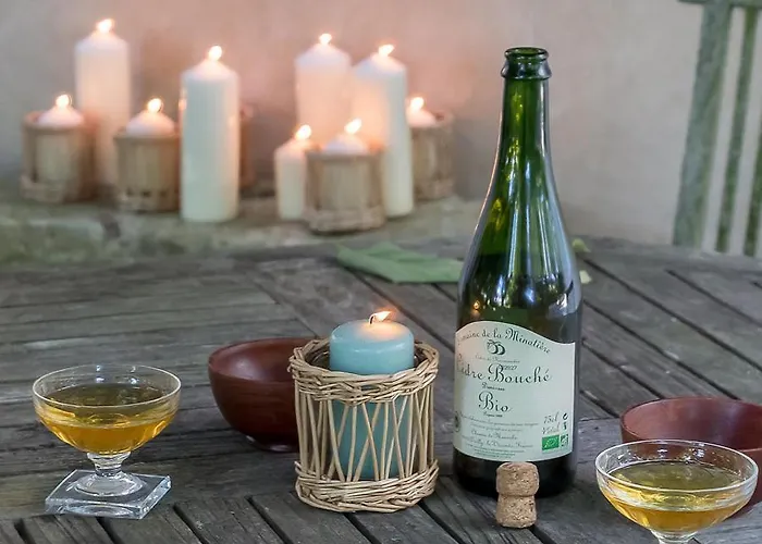 La Cour Souveraine - Omaha